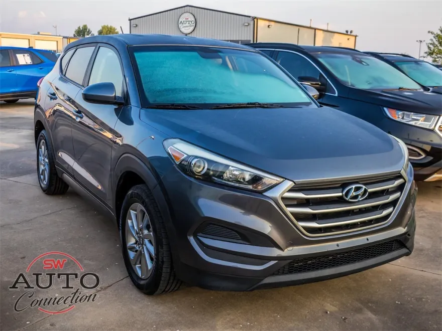 2018 Hyundai Tucson SE photo 1