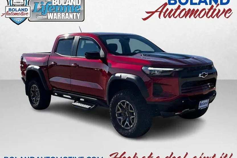 2023 Chevrolet Colorado ZR2 photo 1