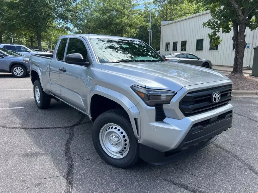 2025 Toyota Tacoma SR XtraCab photo 1