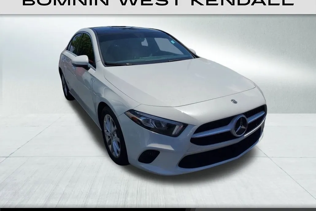 2020 Mercedes Benz A 220 photo 1