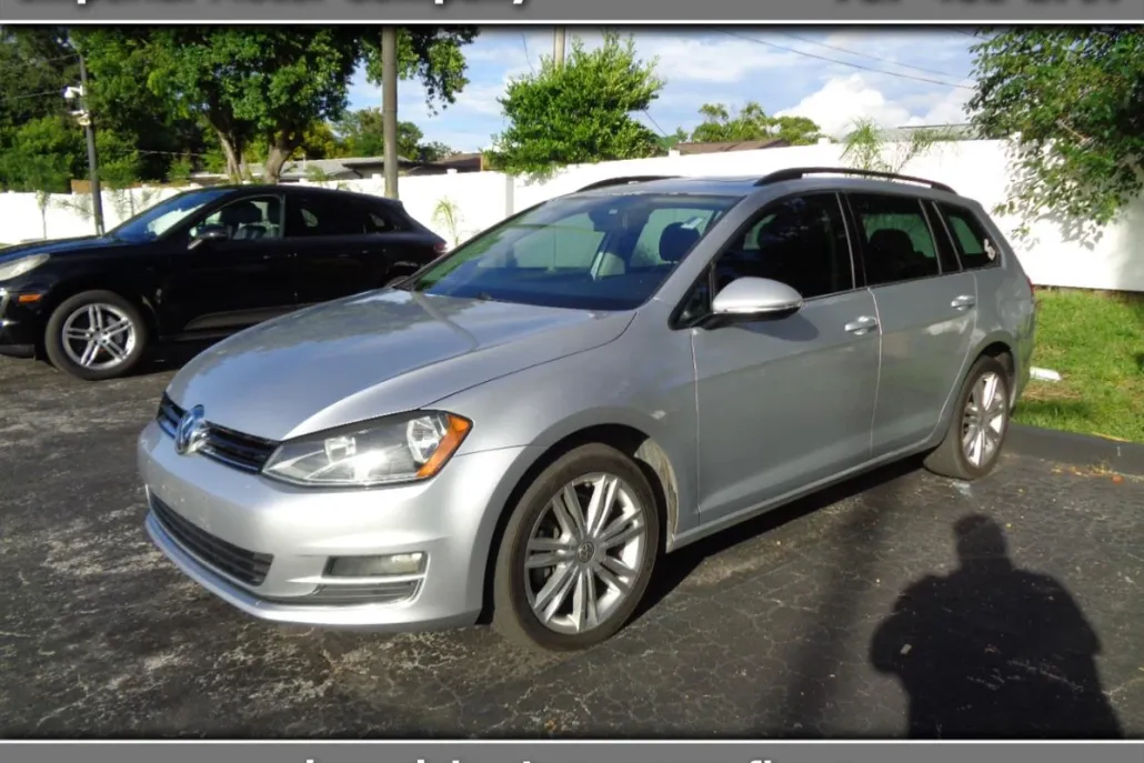 2015 Volkswagen Golf SportWagen TDI SE photo 1