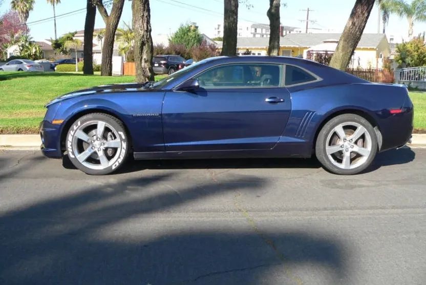 2011 Chevrolet Camaro Coupe 2SS photo 1