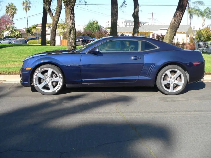 2011 Chevrolet Camaro Coupe 2SS photo 1