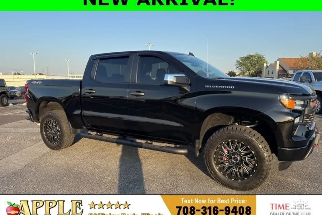 2023 Chevrolet Silverado 1500 Custom photo 1