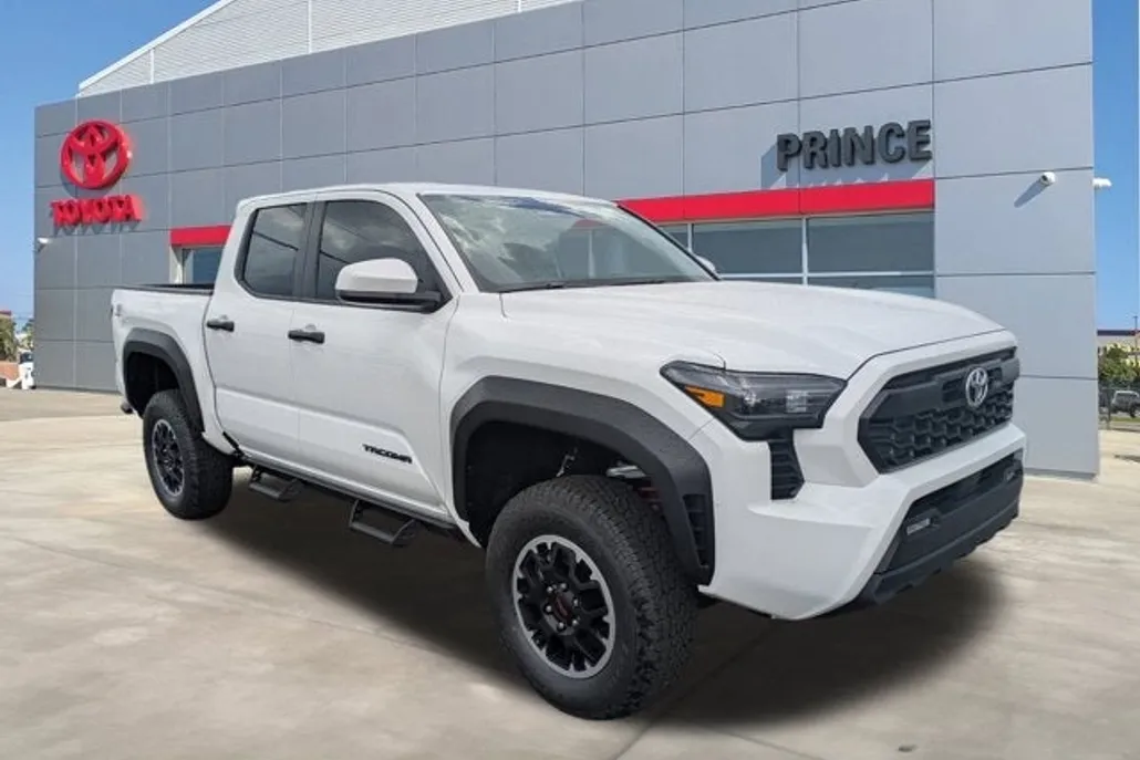 2025 Toyota Tacoma 4x4 TRD Off-Road photo 1