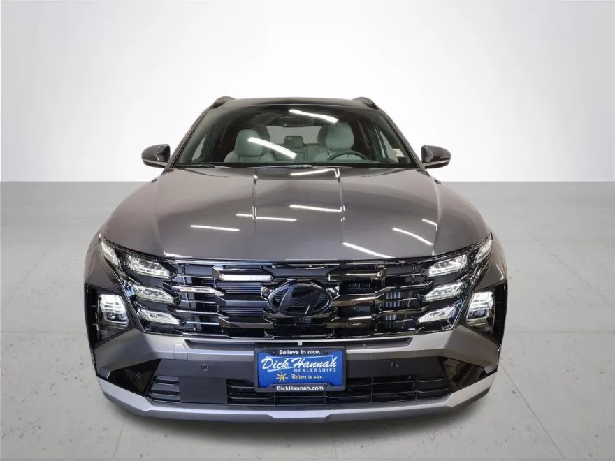 2025 Hyundai Tucson Hybrid Limited photo 1