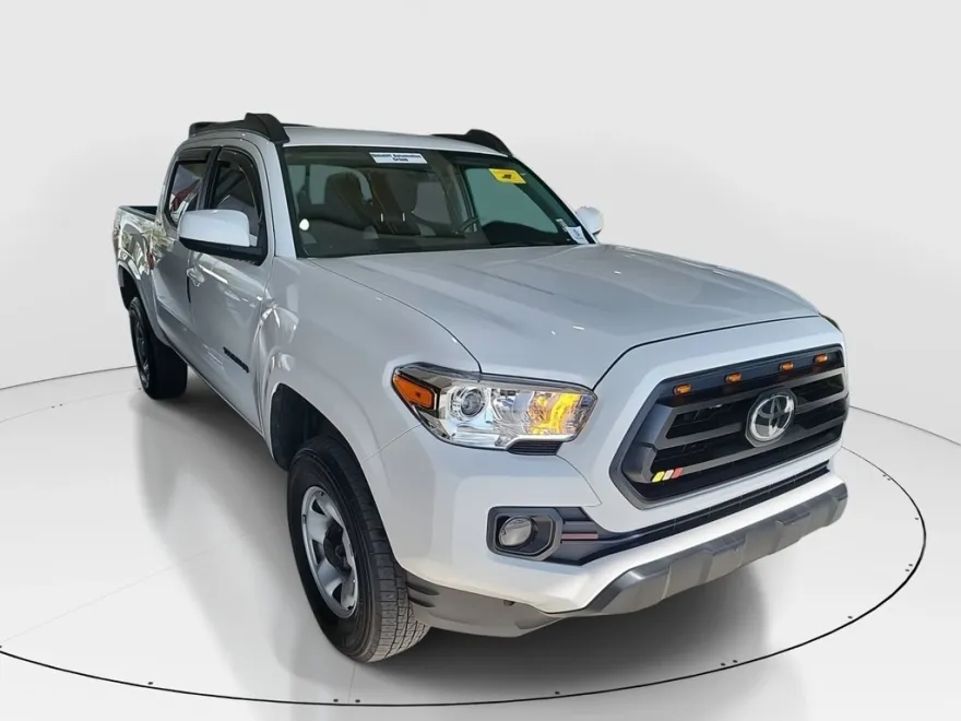 2022 Toyota Tacoma SR photo 1
