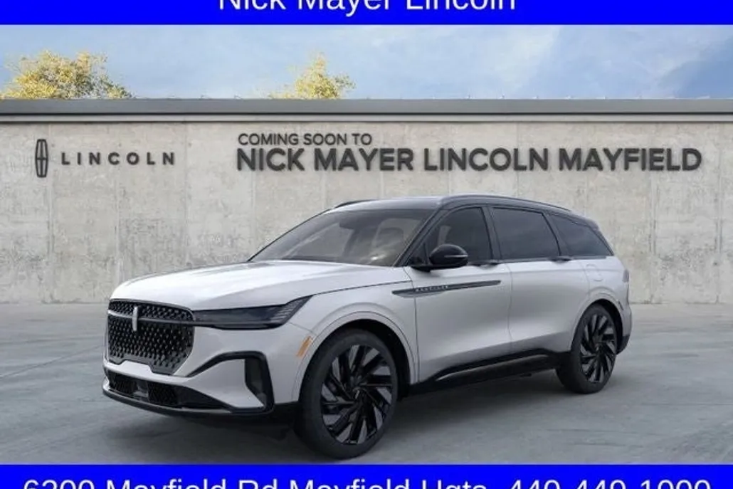 2025 Lincoln Nautilus Reserve photo 1