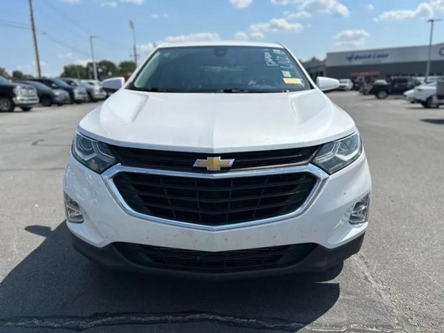 2020 Chevrolet Equinox LT photo 1