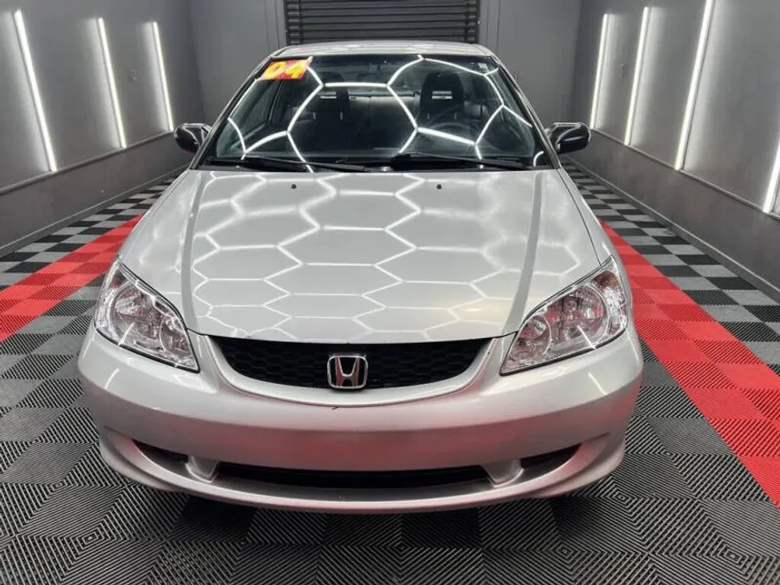 2004 Honda Civic LX photo 1
