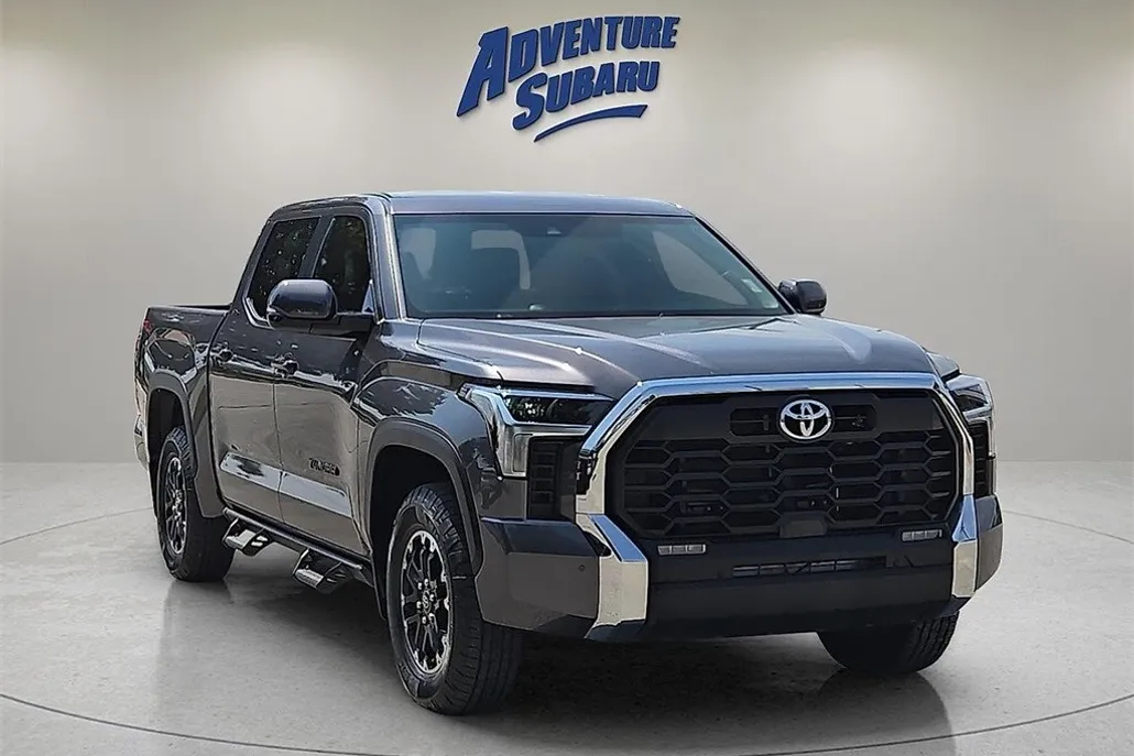 2025 Toyota Tundra SR5 photo 1