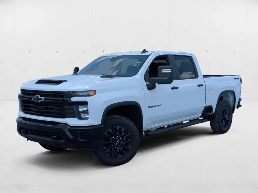 2025 Chevrolet Silverado 2500HD Custom photo 1