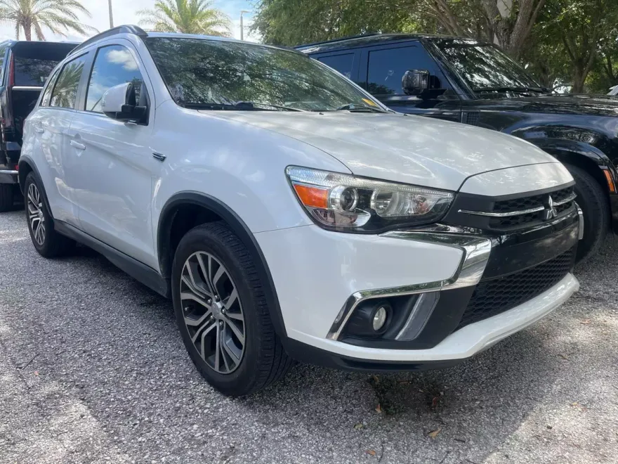 2018 Mitsubishi Outlander Sport SEL photo 1