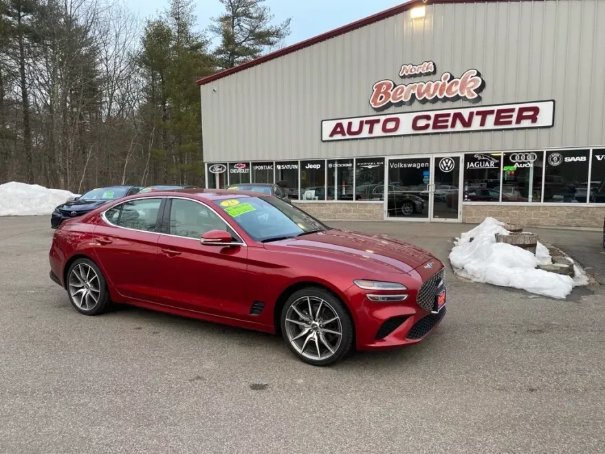 2023 Genesis G70 2.0T photo 1