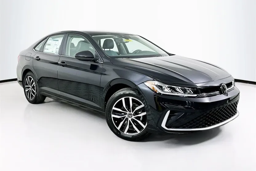 2025 Volkswagen Jetta SE photo 1