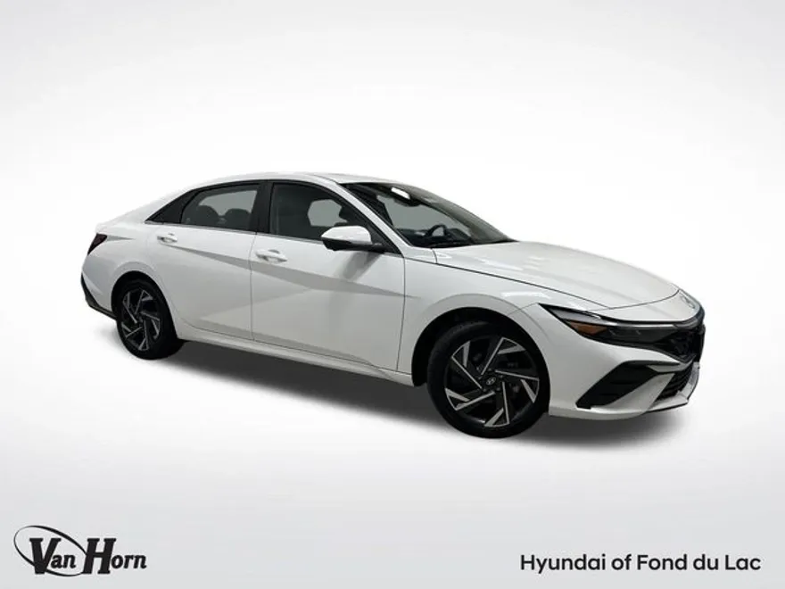 2024 Hyundai Elantra Limited photo 1
