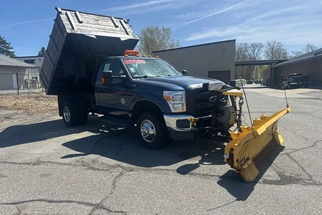 2016 Ford F-350 photo 1