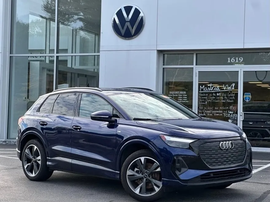 2023 Audi Q4 50 E-tron Premium Plus photo 1