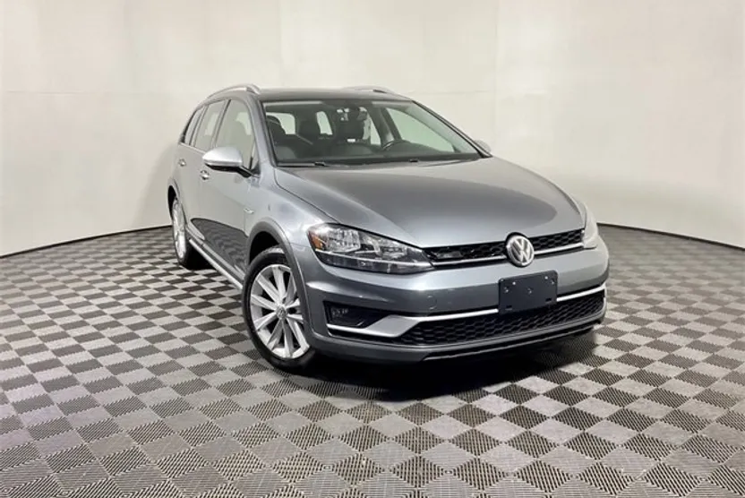 2019 Volkswagen Golf Alltrack TSI S 4Motion photo 1