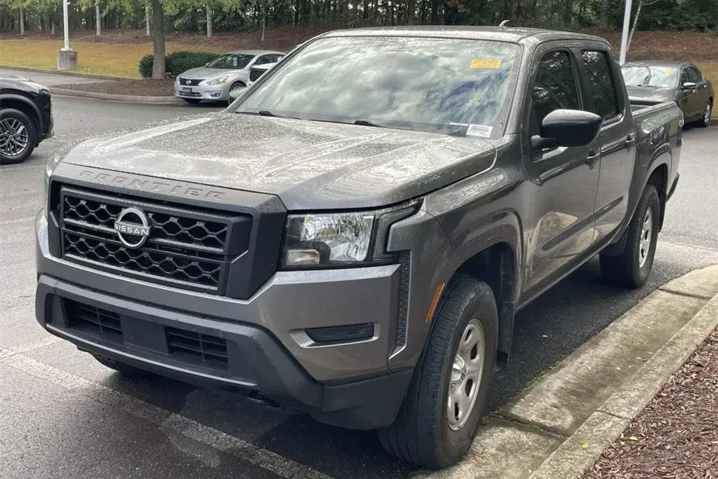 2022 Nissan Frontier S photo 1