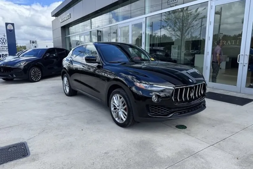 2018 Maserati Levante photo 1
