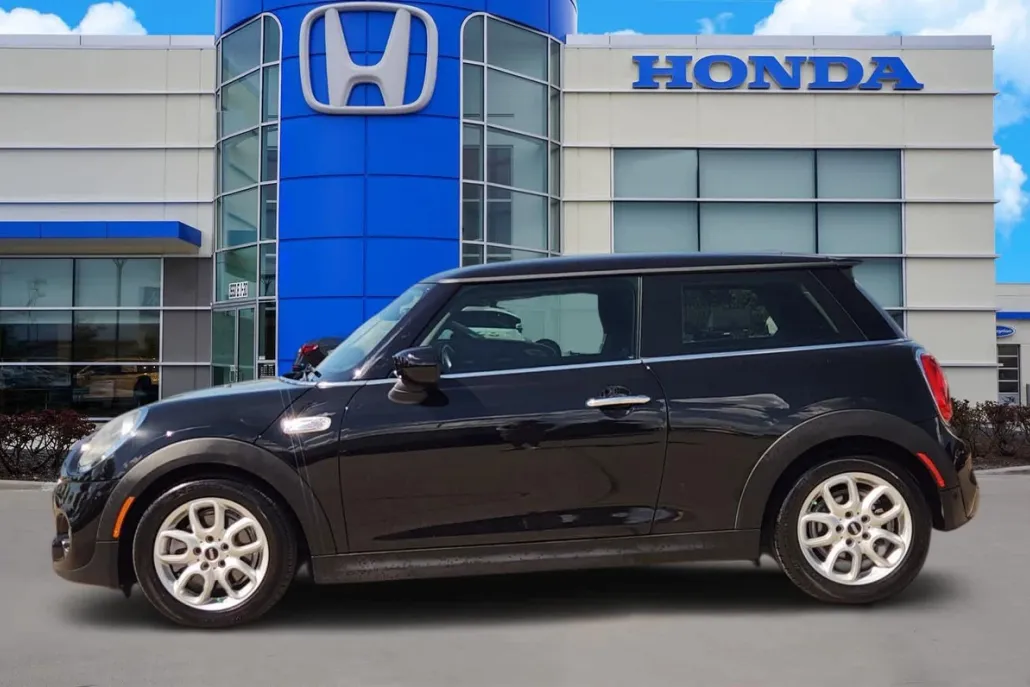 2020 Mini Cooper 2 Door Hardtop S photo 1