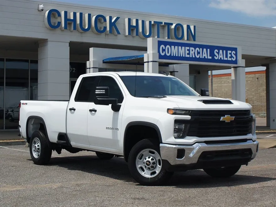 2024 Chevrolet Silverado 2500HD photo 1