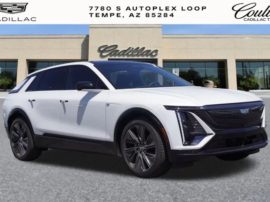 2025 Cadillac Lyriq Sport photo 1
