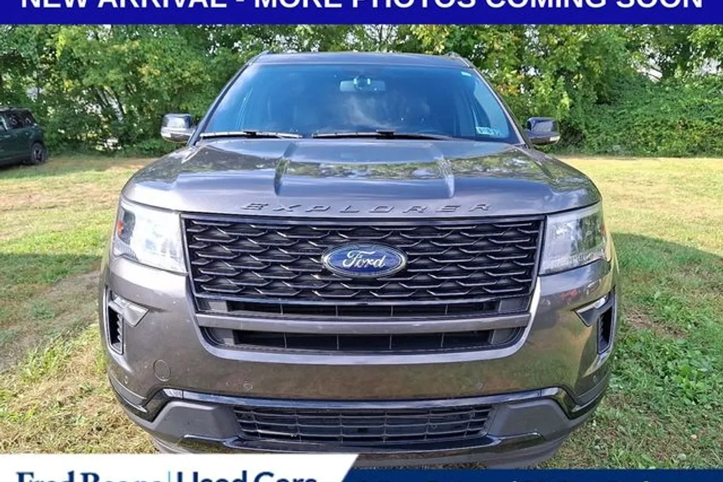 2019 Ford Explorer Sport photo 1