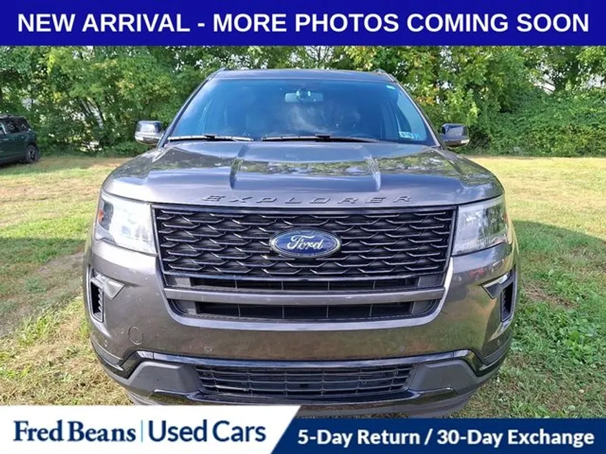 2019 Ford Explorer Sport photo 1