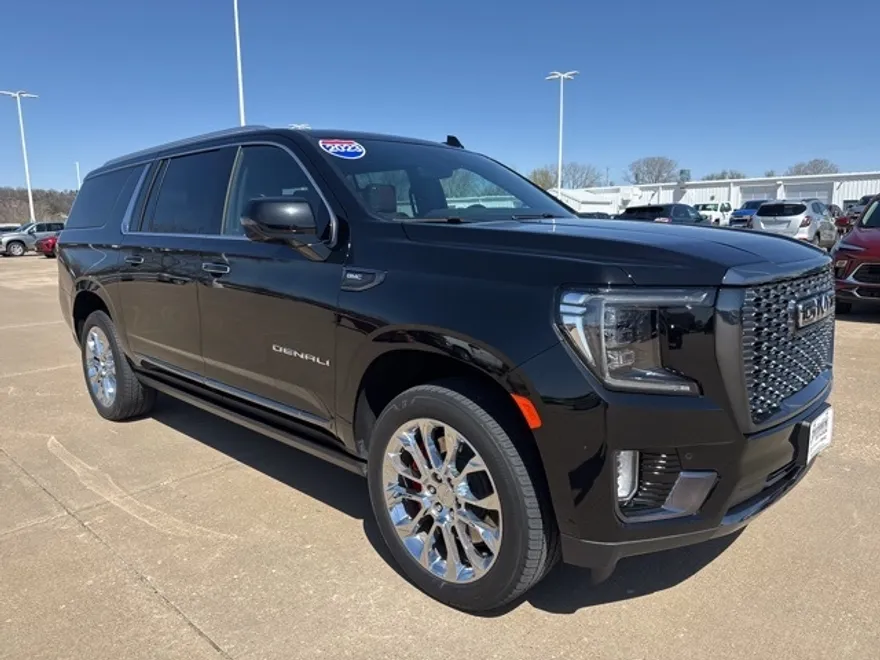 2023 Gmc Yukon XL Denali Ultimate photo 1