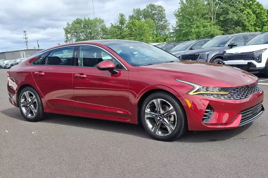 2022 Kia K5 EX photo 1