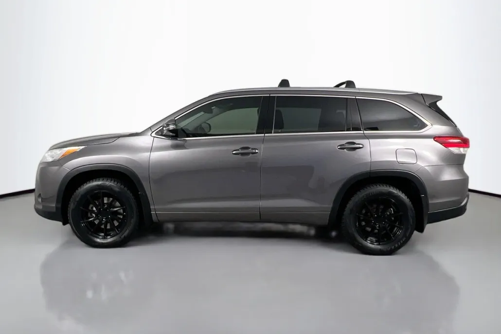 2018 Toyota Highlander SE photo 1