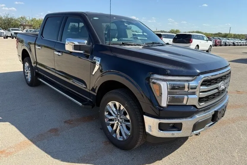 2025 Ford F-150 Lariat photo 1