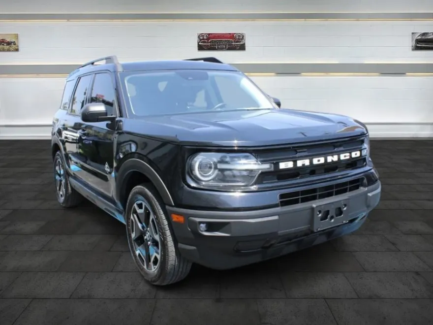 2021 Ford Bronco Sport Outer Banks photo 1