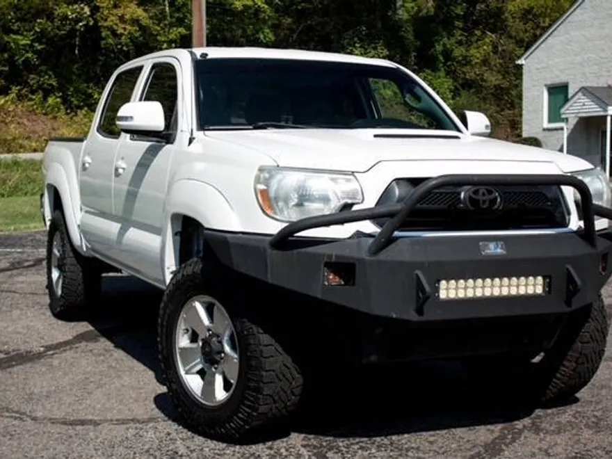 2014 Toyota Tacoma V6 photo 1