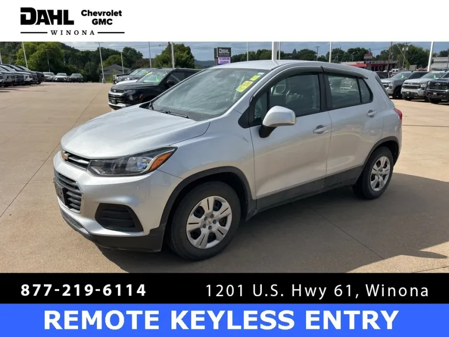 2018 Chevrolet Trax LS photo 1