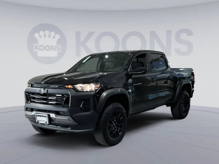 2026 Chevrolet Colorado Trail Boss photo 1