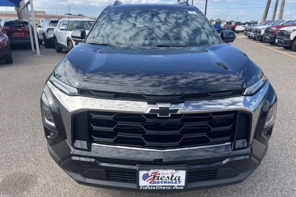2026 Chevrolet Equinox ACTIV photo 1
