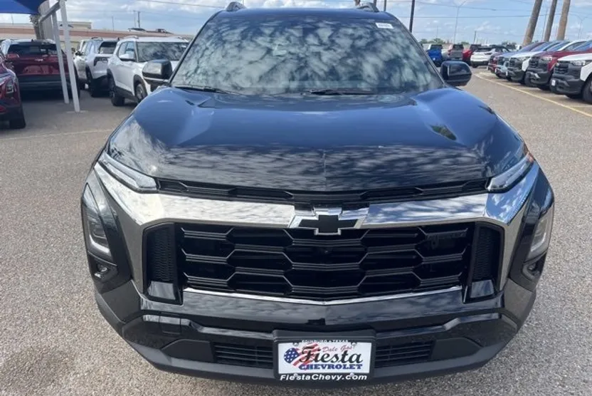 2026 Chevrolet Equinox ACTIV photo 1