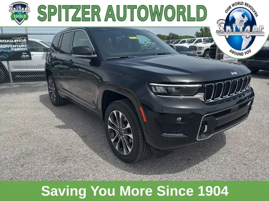 2025 Jeep Grand Cherokee Overland photo 1