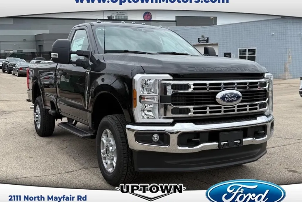 2025 Ford F-350 XLT photo 1