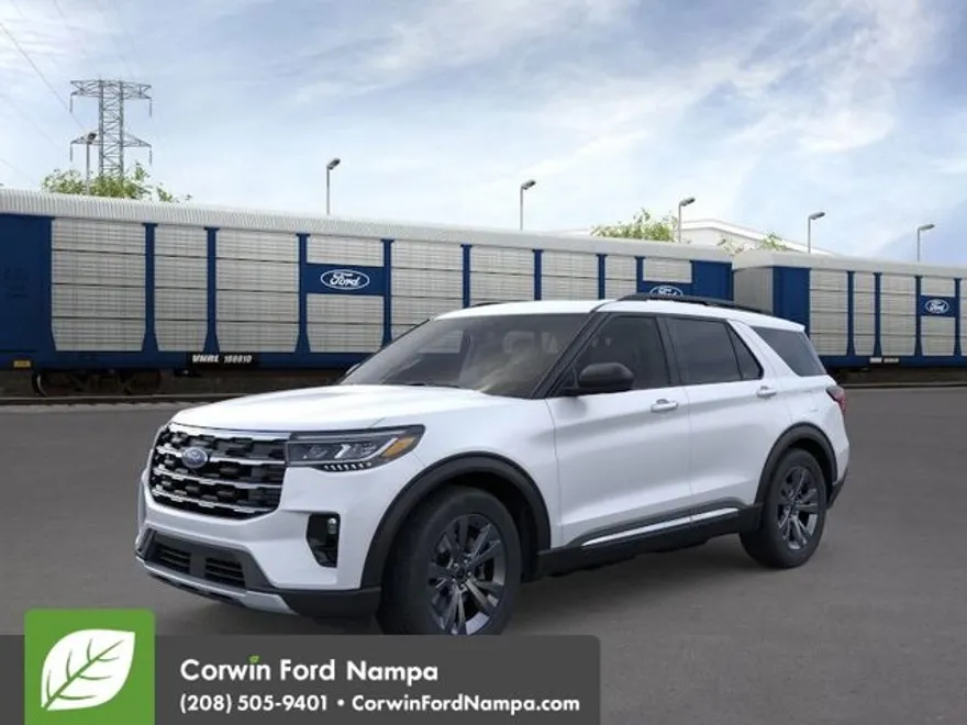 2025 Ford Explorer photo 1