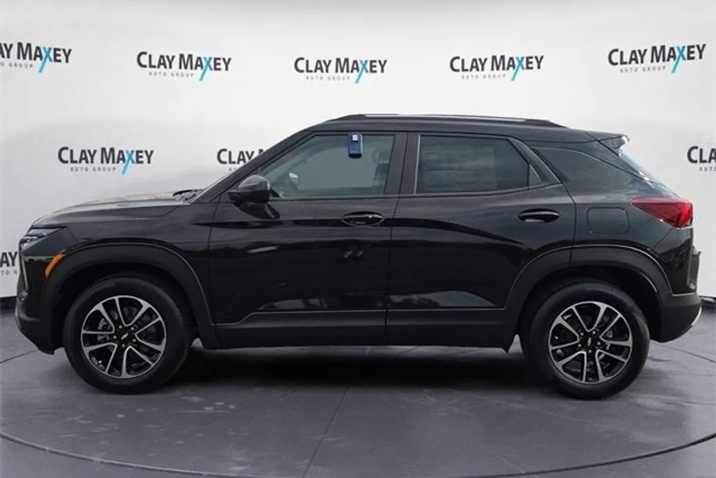 2026 Chevrolet Trailblazer LT photo 1