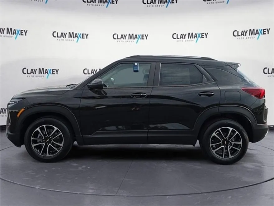 2026 Chevrolet Trailblazer LT photo 1