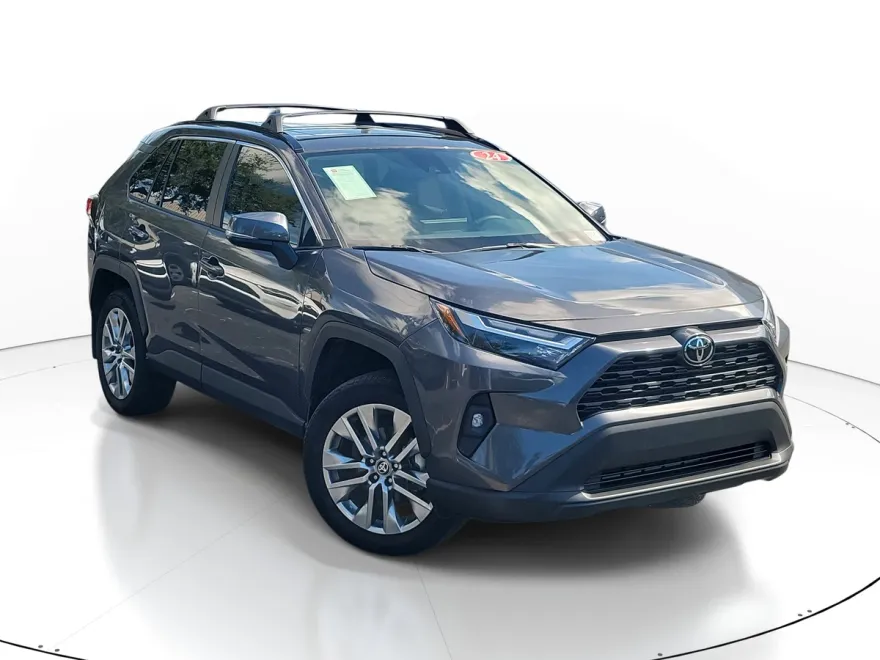 2024 Toyota RAV4 XLE Premium photo 1