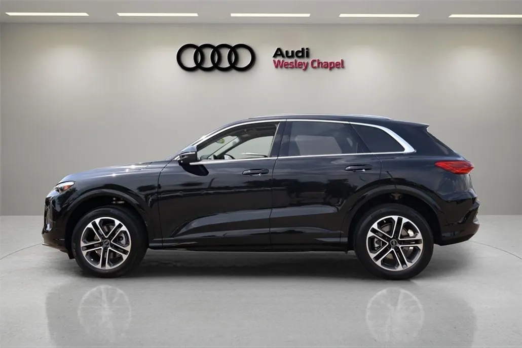 2025 Audi Q5 2.0T Premium Plus photo 1