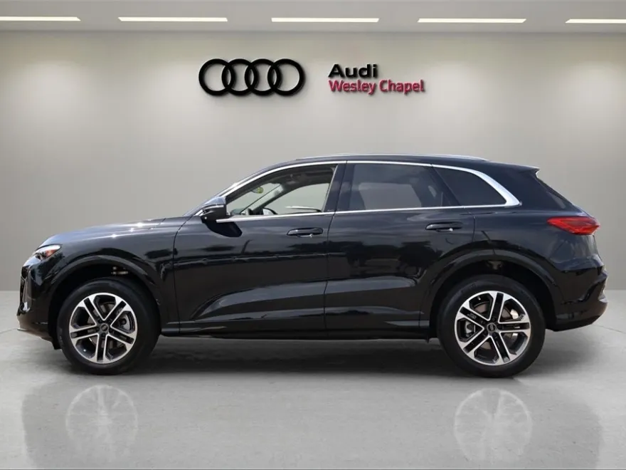 2025 Audi Q5 2.0T Premium Plus photo 1