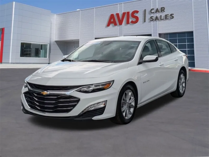 2024 Chevrolet Malibu 1LT photo 1