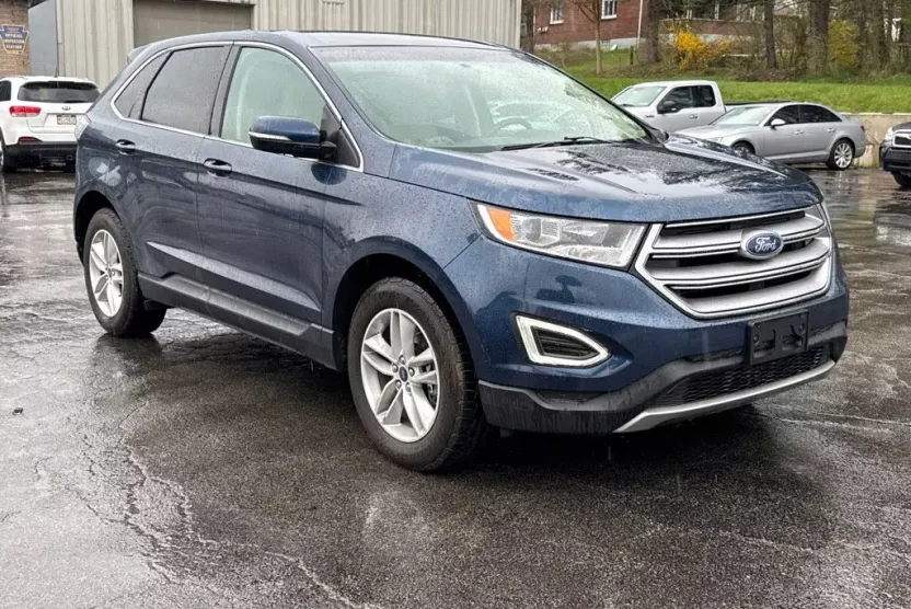 2017 Ford Edge SEL photo 1